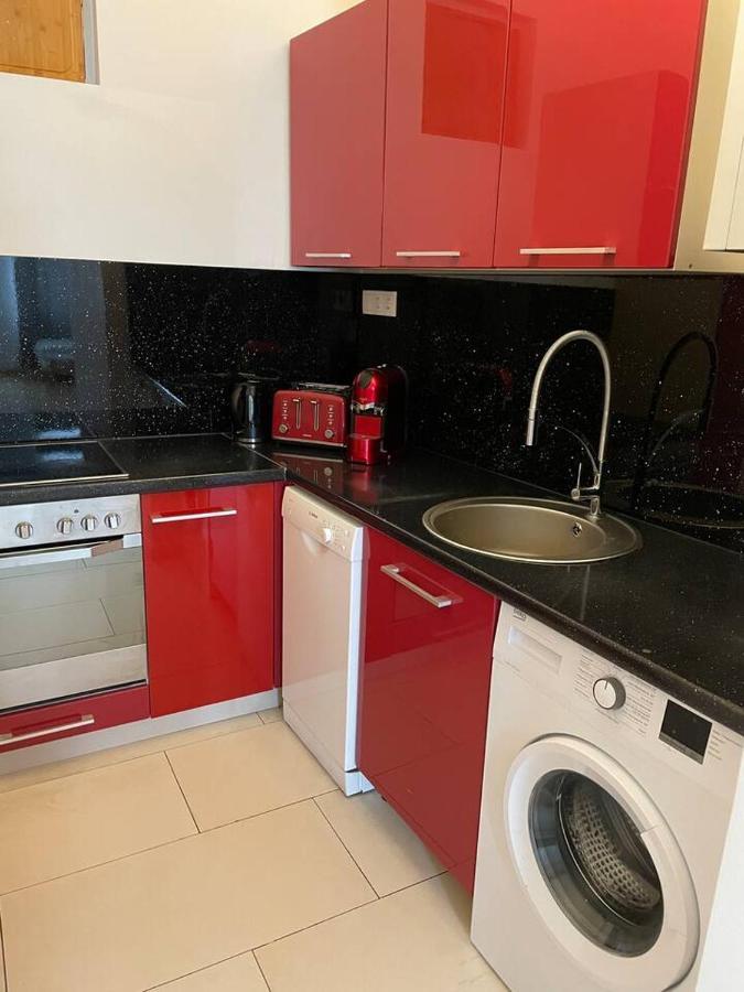 Schoene Eigentumswohnung Im 10 Bezirk Bécs Kültér fotó