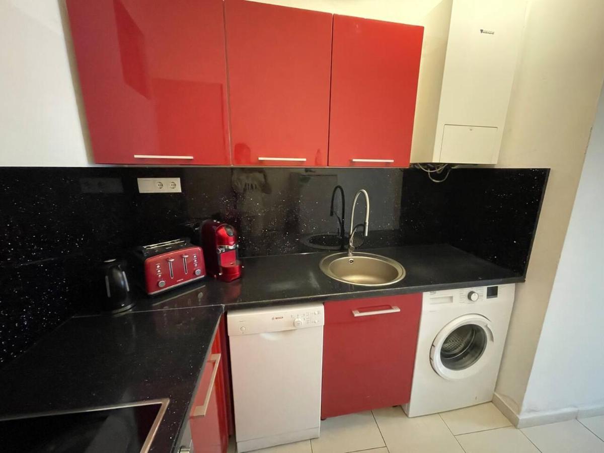 Schoene Eigentumswohnung Im 10 Bezirk Bécs Kültér fotó