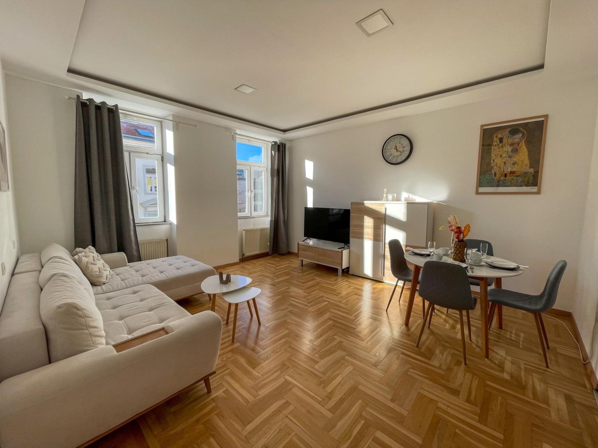 Schoene Eigentumswohnung Im 10 Bezirk Bécs Kültér fotó